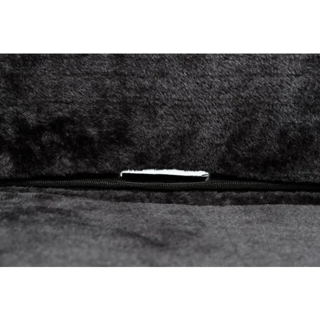 Autositz, 45 × 38 × 37 cm, schwarz